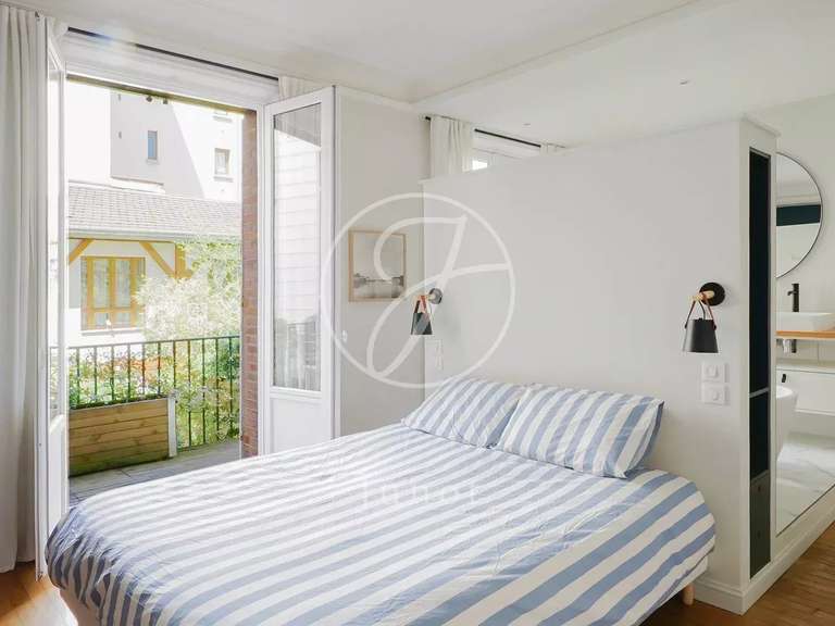 Apartment Paris 18e - 3 bedrooms - 127m²
