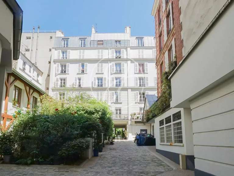 Apartment Paris 18e - 3 bedrooms - 127m²