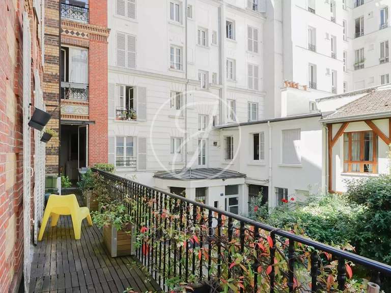 Apartment Paris 18e - 3 bedrooms - 127m²