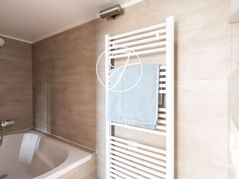 Appartement Paris 18e - 14m²