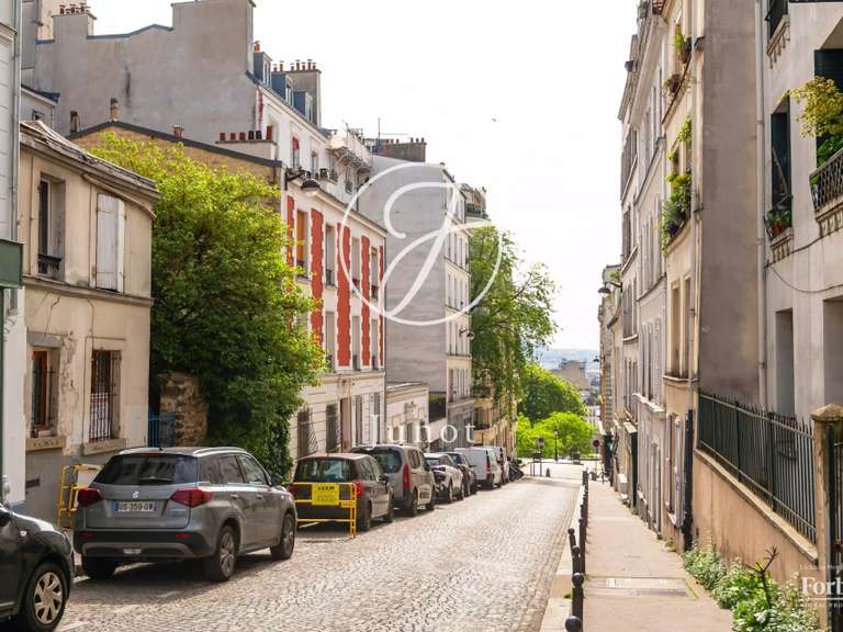 Appartement Paris 18e - 14m²