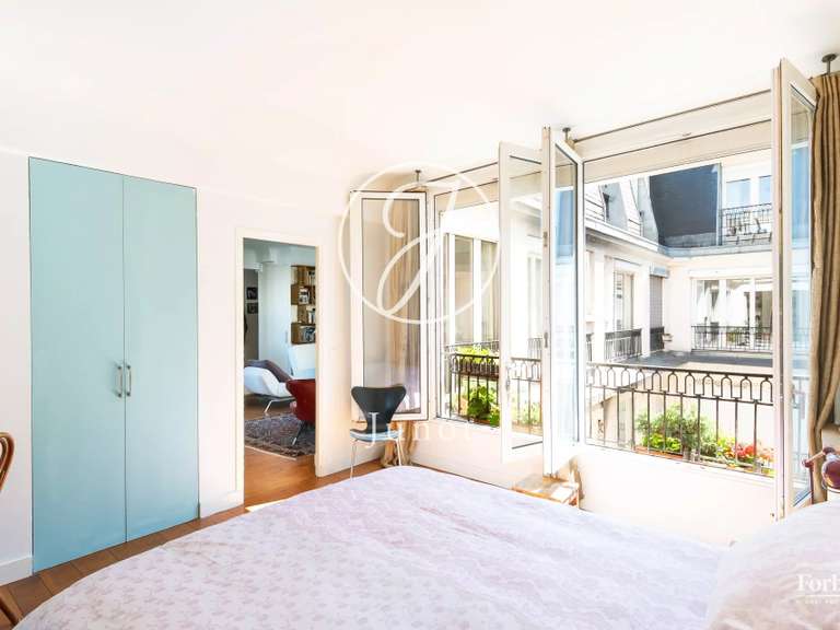 Appartement Paris 18e - 2 chambres - 72m²