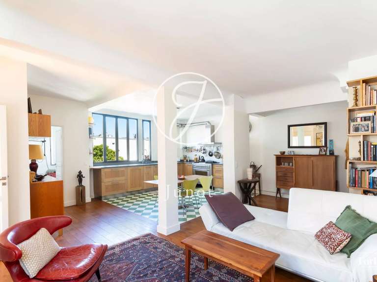 Appartement Paris 18e - 2 chambres - 72m²