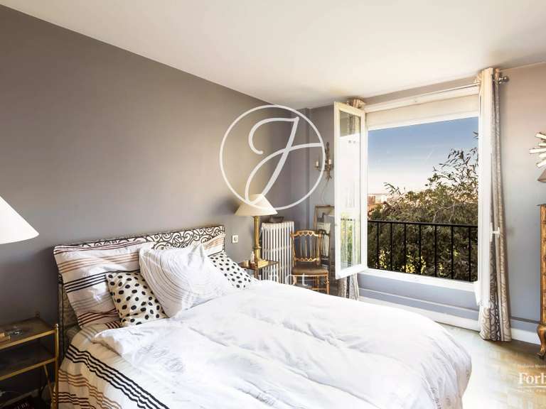 Appartement Paris 18e - 3 chambres - 94m²