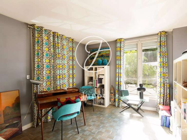 Appartement Paris 18e - 3 chambres - 94m²
