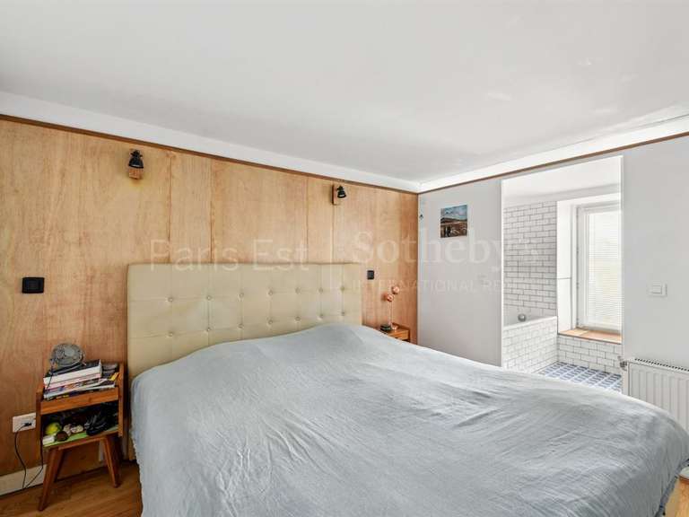 Appartement Paris 18e - 3 chambres - 123m²