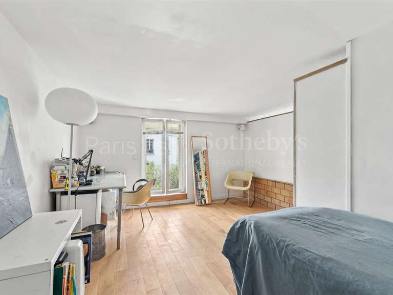 Appartement Paris 18e - 3 chambres - 123m²