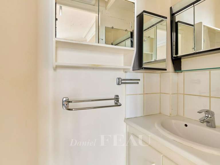 Appartement Paris 18e - 1 chambre - 37m²