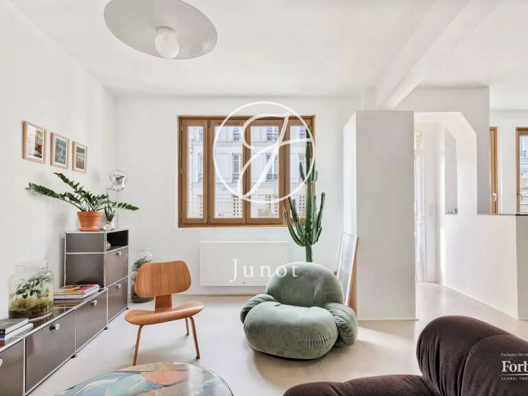 Appartement Paris 18e - 2 chambres - 68m²