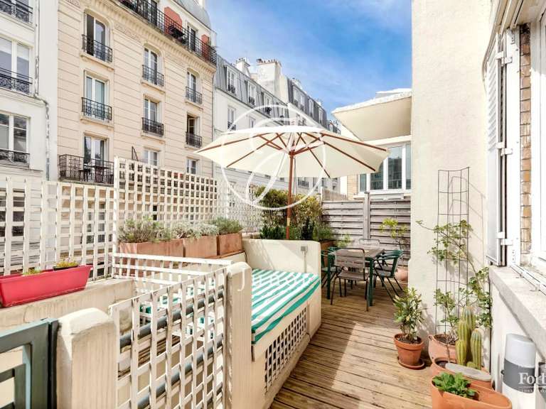 Appartement Paris 18e - 2 chambres - 68m²