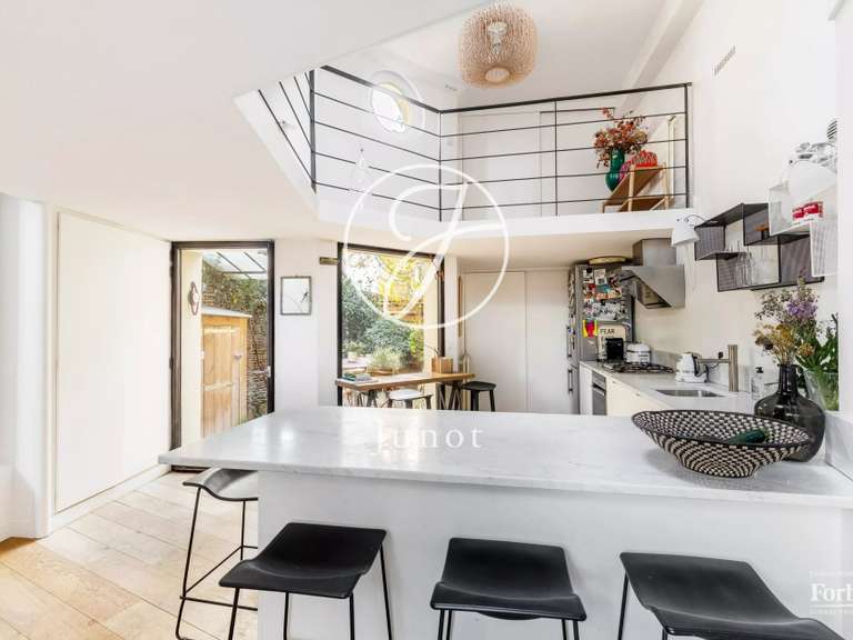 Appartement Paris 18e - 4 chambres - 189m²