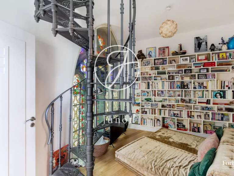 Appartement Paris 18e - 4 chambres - 189m²