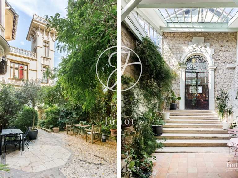 Appartement Paris 18e - 4 chambres - 189m²