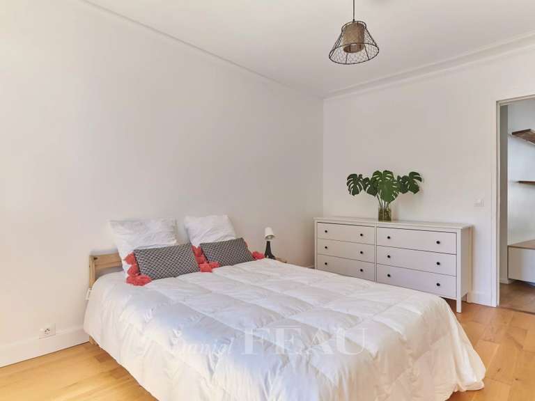 Appartement Paris 18e - 2 chambres - 52m²
