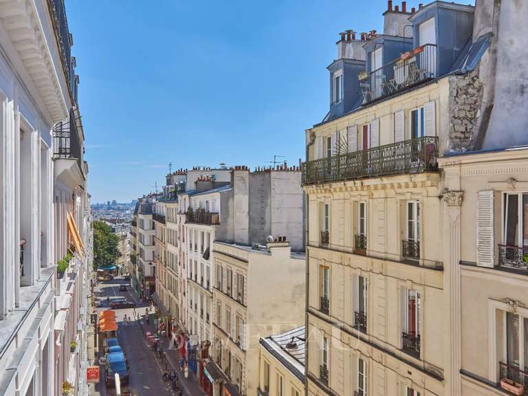 Appartement Paris 18e - 2 chambres - 52m²