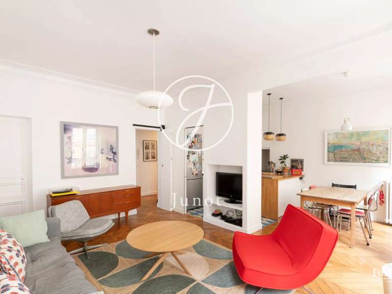 Appartement Paris 18e - 2 chambres - 77m²