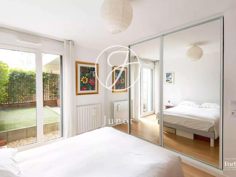 Appartement Paris 18e - 2 chambres - 173m²