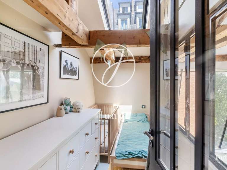 Appartement Paris 18e - 2 chambres - 88m²