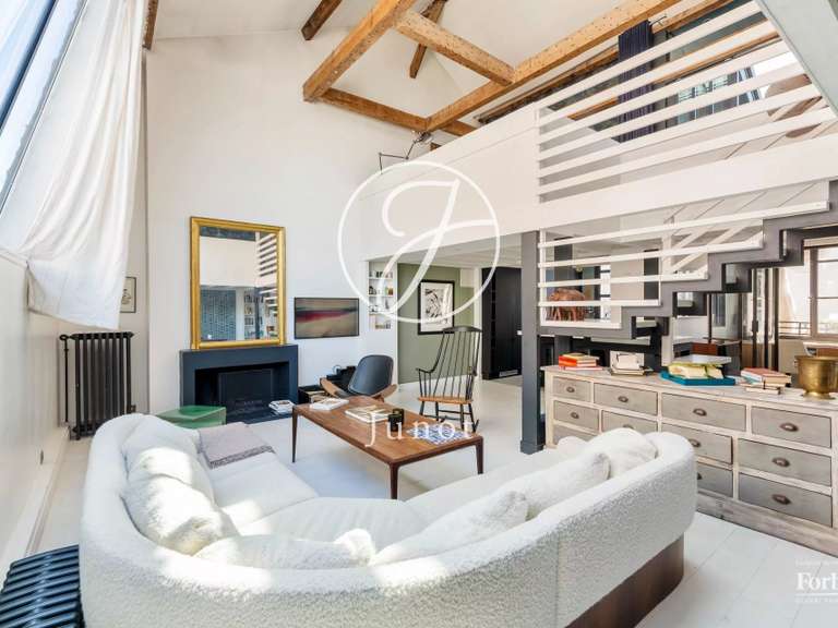 Appartement Paris 18e - 2 chambres - 88m²