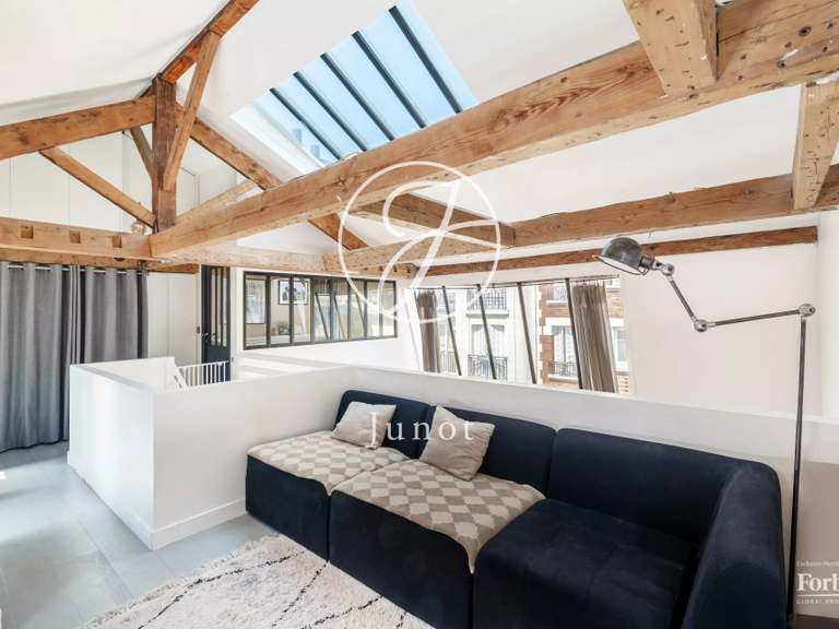 Appartement Paris 18e - 2 chambres - 88m²