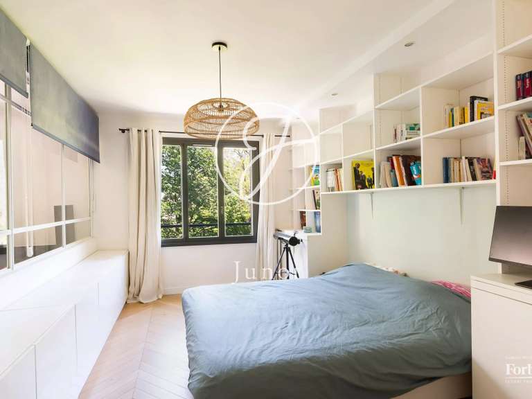 Appartement Paris 18e - 2 chambres - 83m²