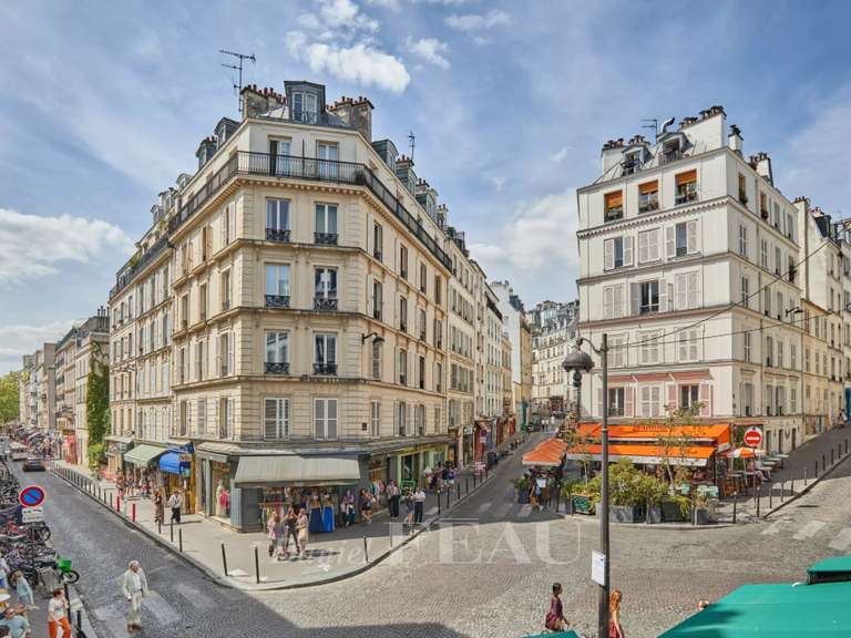 Appartement Paris 18e - 2 chambres - 56m²