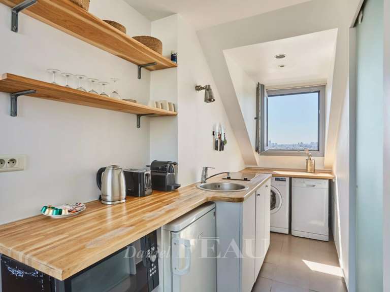 Appartement Paris 18e - 1 chambre - 61m²