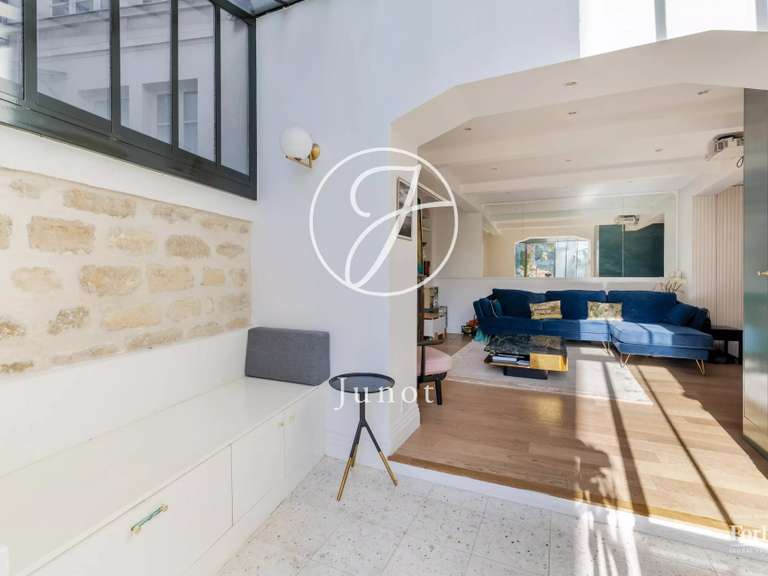 Appartement Paris 18e - 2 chambres - 101m²
