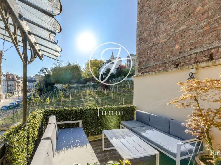 Appartement Paris 18e - 2 chambres - 101m²