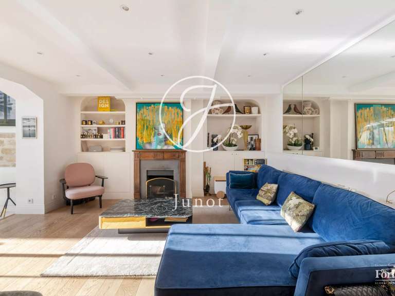 Appartement Paris 18e - 2 chambres - 101m²