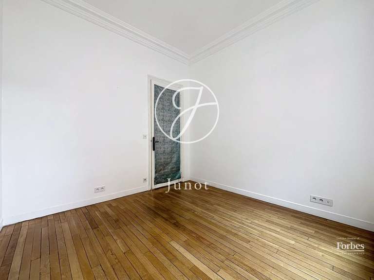 Apartment Paris 18e - 3 bedrooms - 140m²