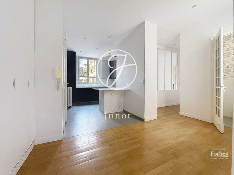 Apartment Paris 18e - 3 bedrooms - 140m²