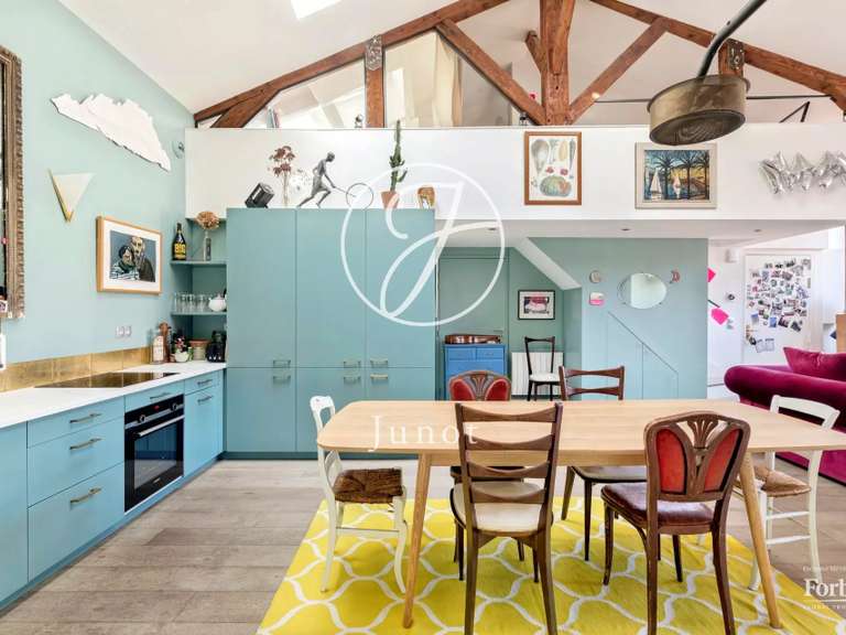 Appartement Paris 18e - 6 chambres - 174m²
