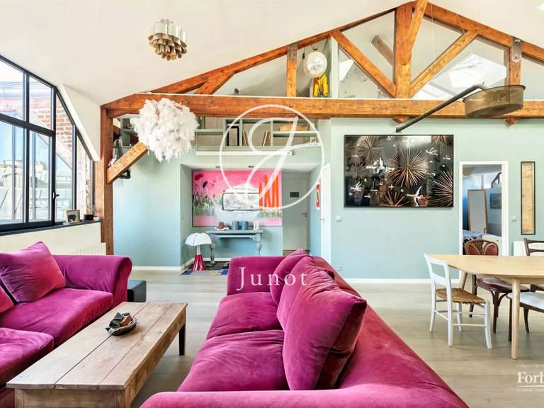 Appartement Paris 18e - 6 chambres - 174m²