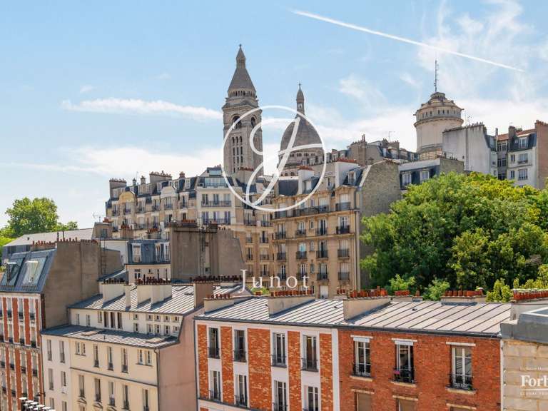 Appartement Paris 18e - 1 chambre - 78m²