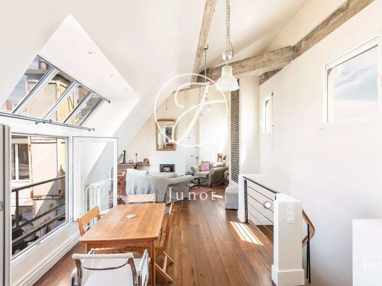 Appartement Paris 18e - 1 chambre - 78m²