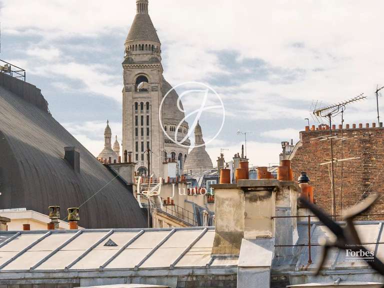 Appartement Paris 18e - 3 chambres - 132m²