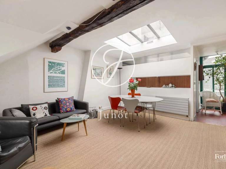 Appartement Paris 18e - 3 chambres - 107m²