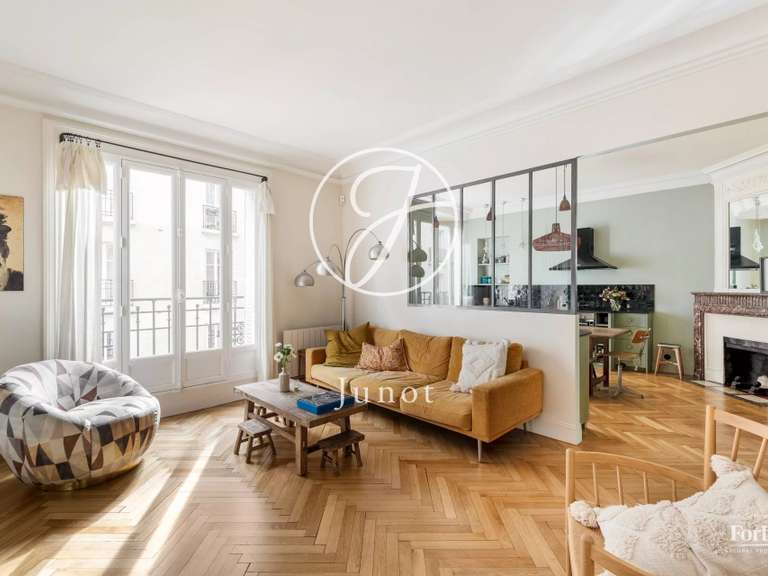 Appartement Paris 18e - 3 chambres - 121m²