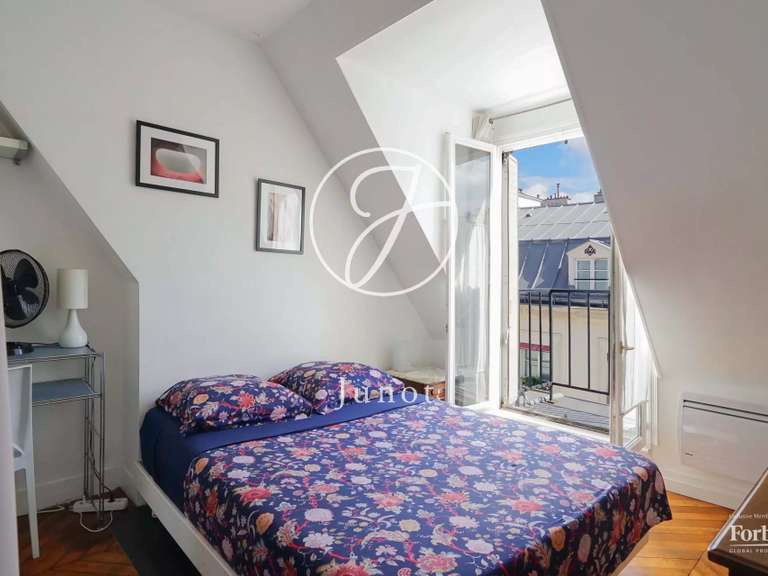 Appartement Paris 18e - 3 chambres - 78m²