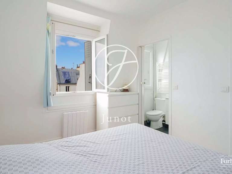 Appartement Paris 18e - 3 chambres - 78m²