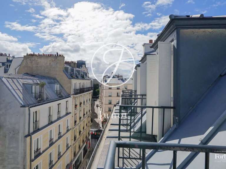 Appartement Paris 18e - 3 chambres - 78m²