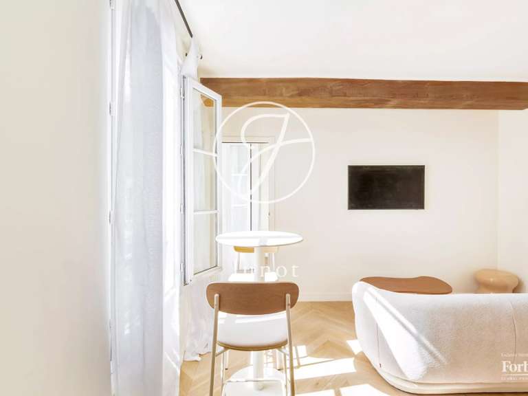 Appartement Paris 18e - 1 chambre - 29m²