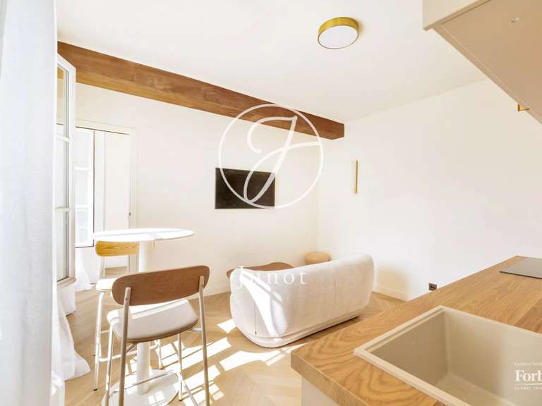 Appartement Paris 18e - 1 chambre - 29m²