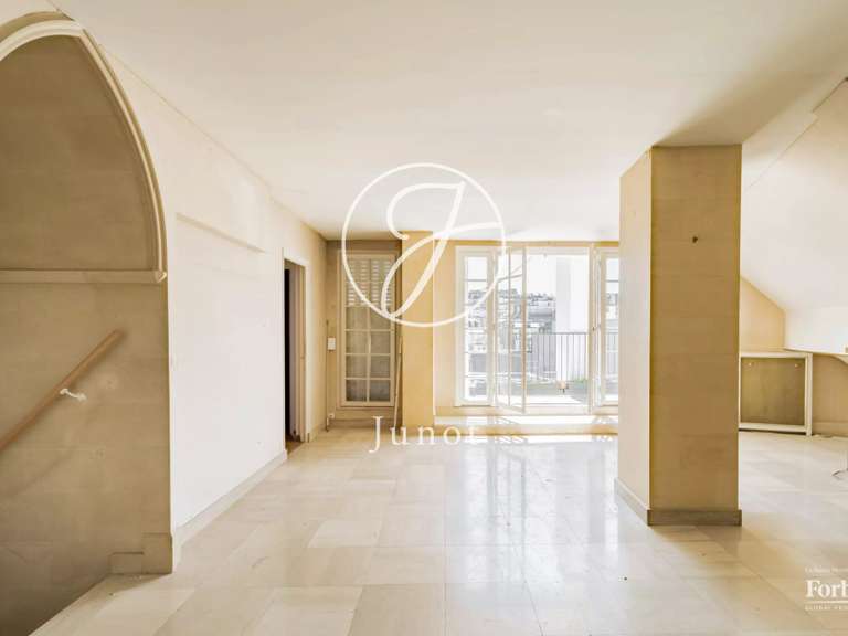 Appartement Paris 18e - 3 chambres - 145m²