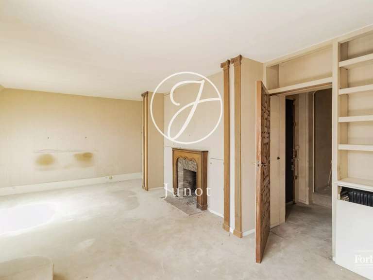 Appartement Paris 18e - 3 chambres - 145m²