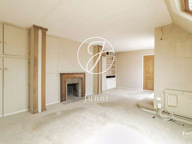 Appartement Paris 18e - 3 chambres - 145m²