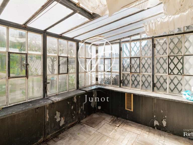 Appartement Paris 18e - 3 chambres - 145m²