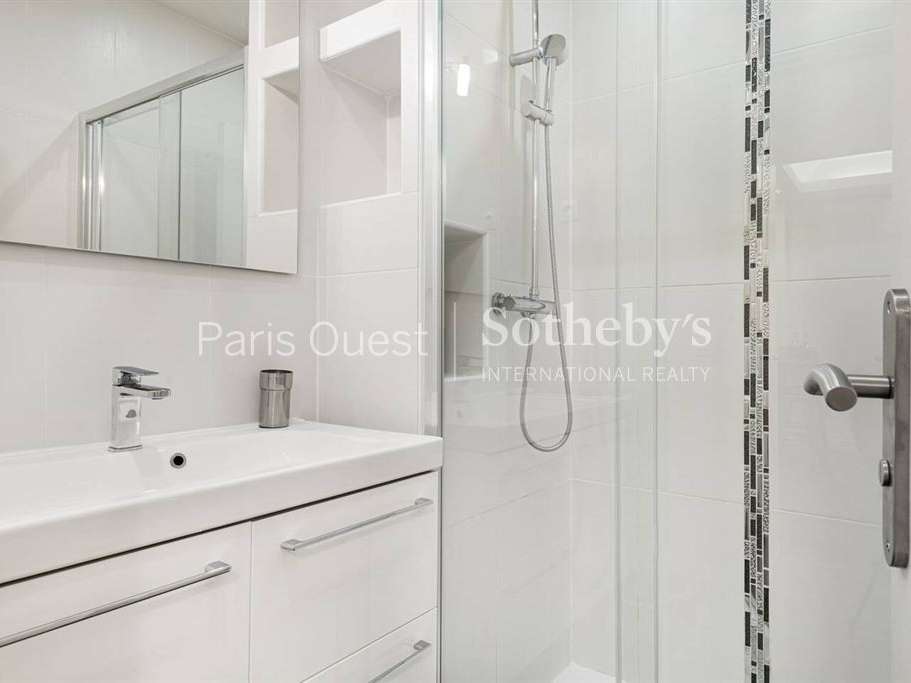 Apartment Paris 18e