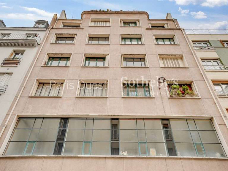 Apartment Paris 18e - 7 bedrooms - 322m²